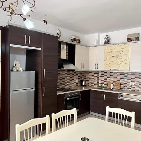 K&V Apartments Sarande Exterior photo